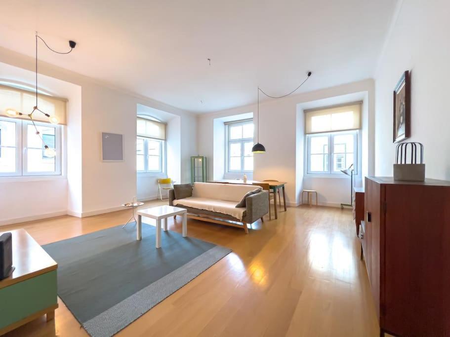 4 Rooms Home In Baixa Lissabon Exterior foto